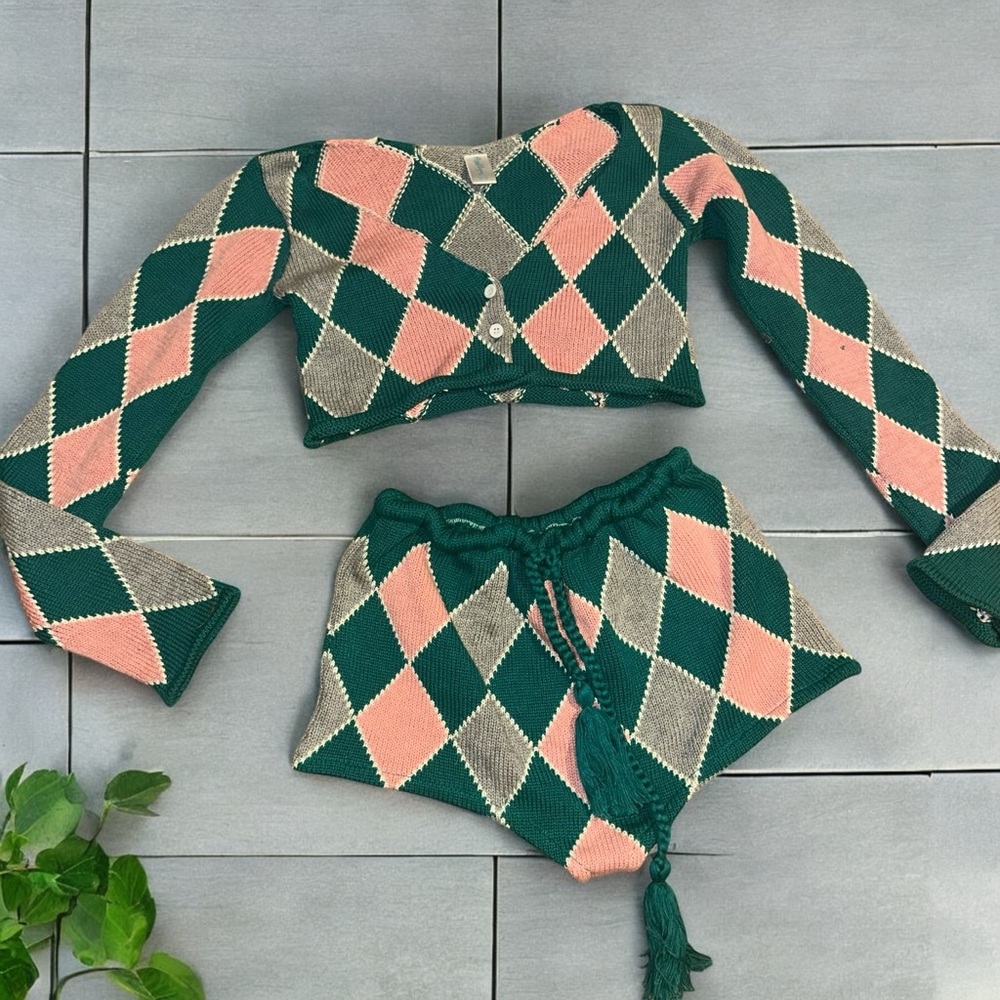 Andi Bagus short set.